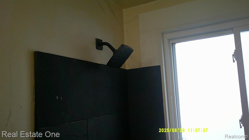 7716 Artesian Street, Detroit, MI 48228 — Photo 17