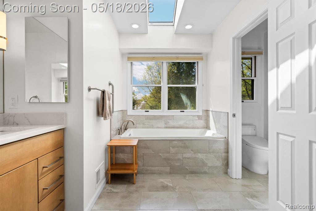 3920 Wynnstone Drive, Ann Arbor, MI 48105 — Photo 36