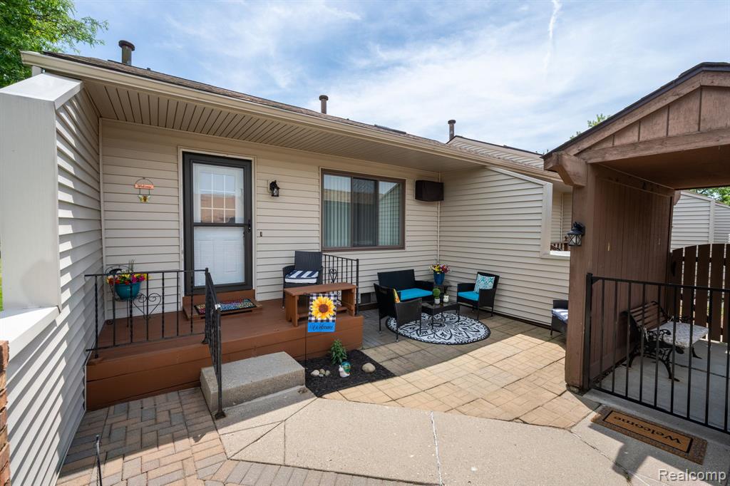 61957 Ticonderoga Drive, 1, South Lyon, MI 48178 — Photo 7