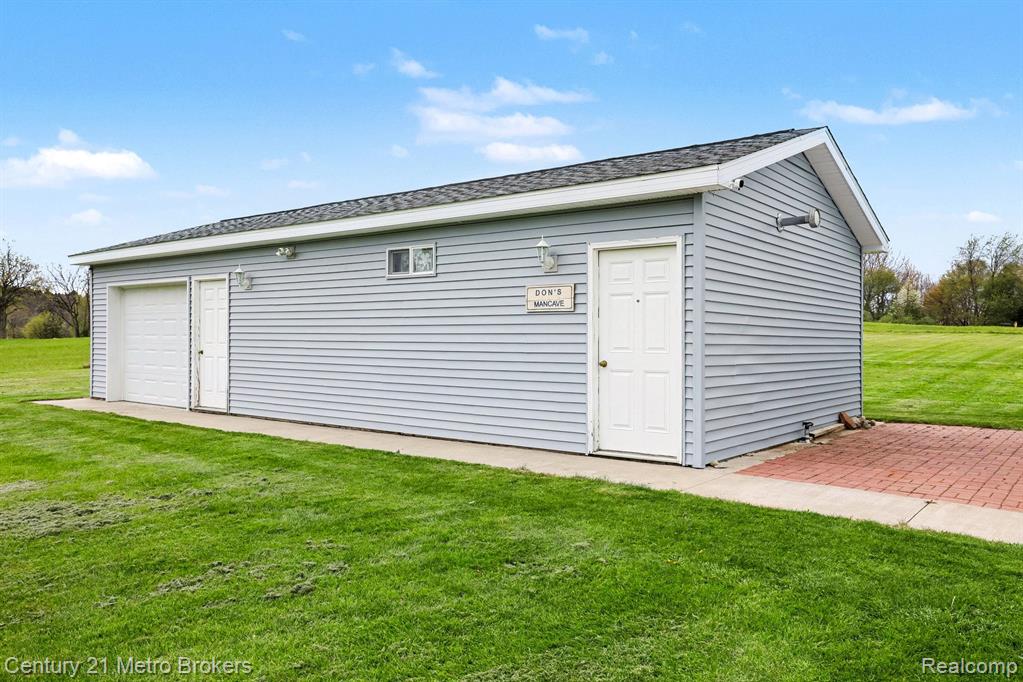 3861 Five Lakes Road, North Branch, MI 48461 — Photo 26