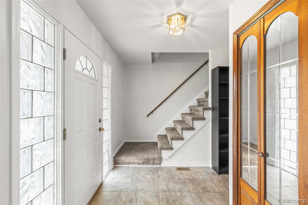 6748 Brookshire Drive, Canton, MI 48187 — Photo 6