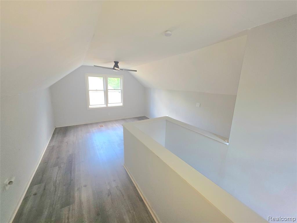 9560 Plainview Avenue, Detroit, MI 48228 — Photo 8