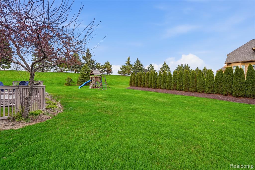 13982 Pleasant View Court, Plymouth, MI 48170 — Photo 24
