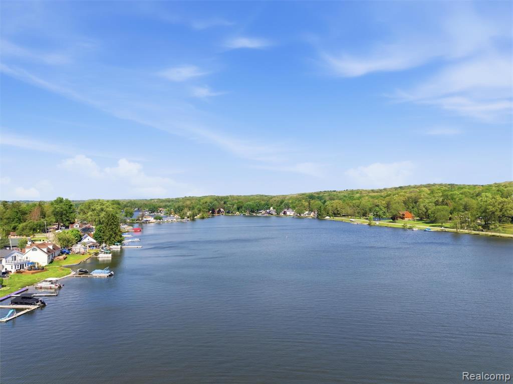 8868 Tackles Drive, White Lake, MI — Photo 47