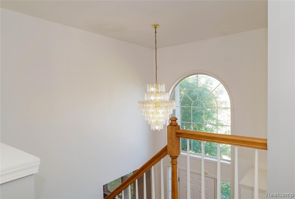 802 Castle Pine Court, Pontiac, MI 48340 — Photo 48