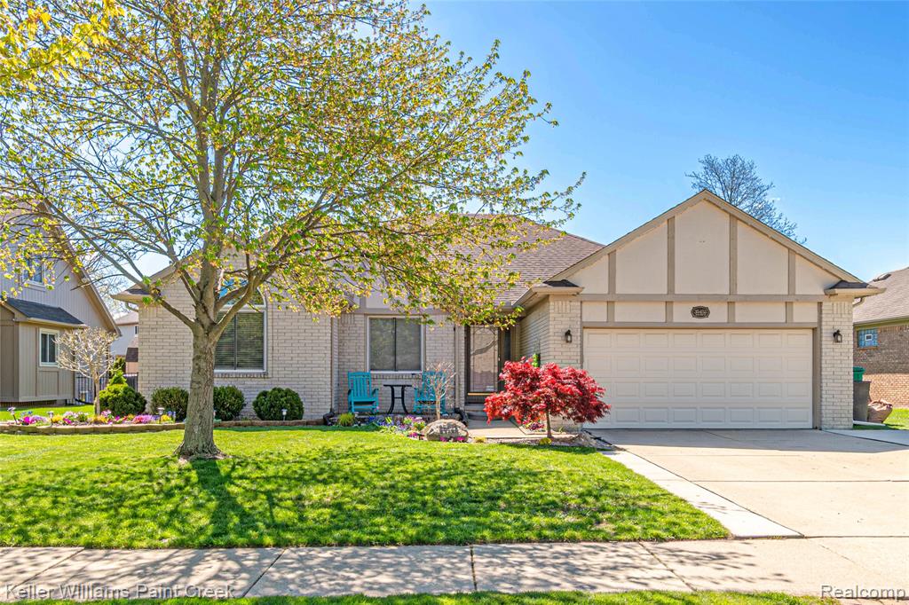 35452 Saint Clair Drive, New Baltimore, MI 48047 — Photo 2