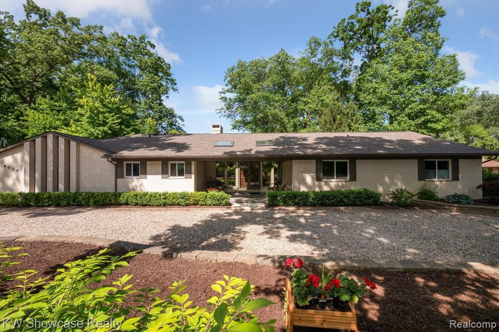 4020 Watuga Street, Commerce Twp, MI 48390 — Photo 5