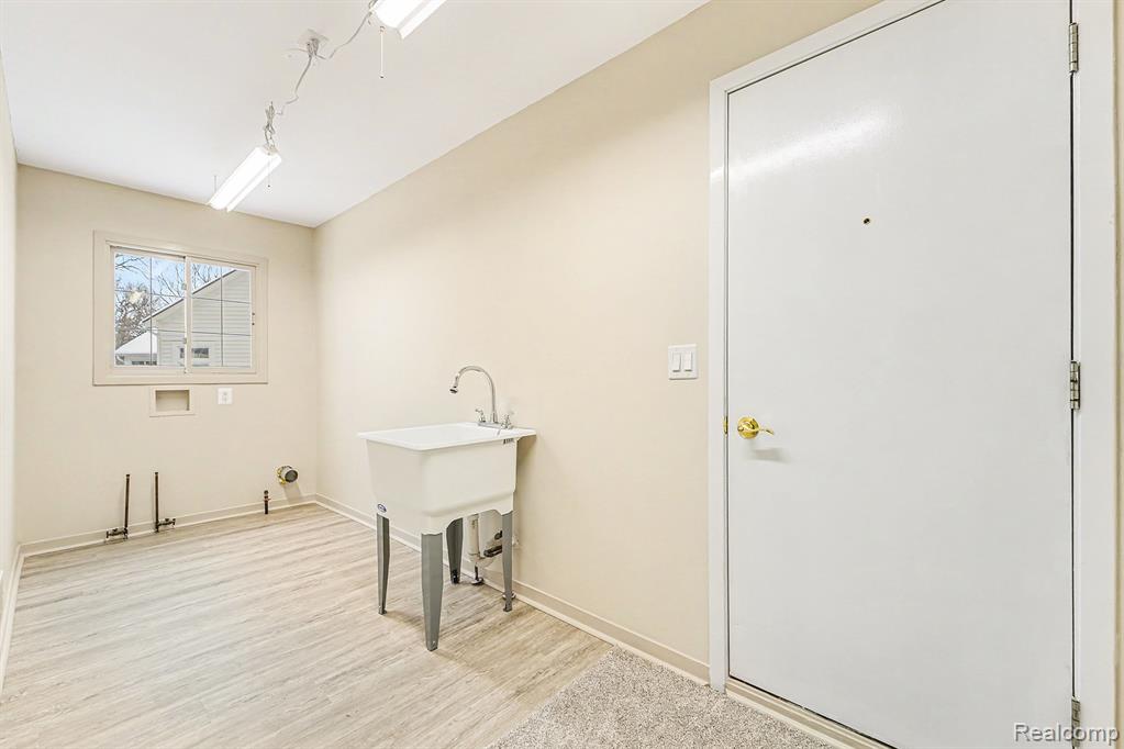 4977 Briarwood Circle, West Bloomfield, MI 48323 — Photo 18