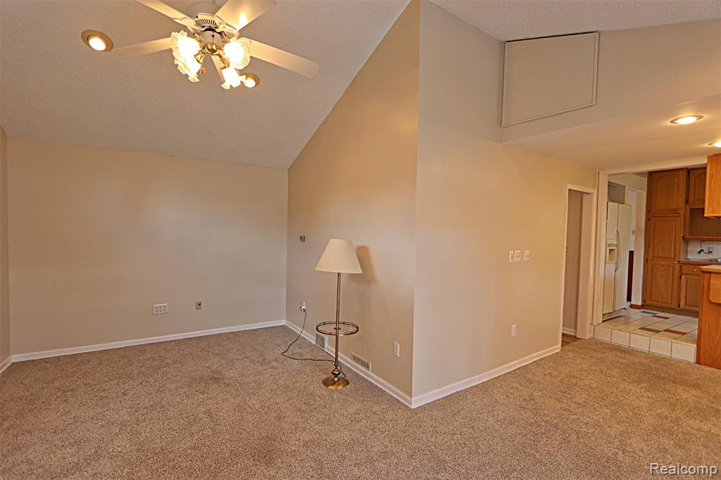 6964 Norborne Avenue, Dearborn Heights, MI 48127 — Photo 14