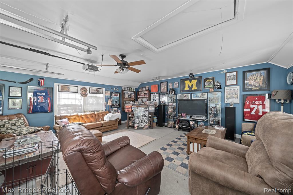 611 N Melborn Street, Dearborn, MI 48128 — Photo 44