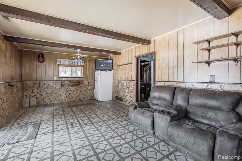 8670 N Eston Road, Clarkston, MI 48348 — Photo 18