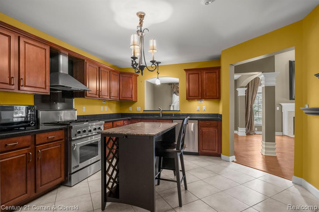 44650 HEATHER Lane, Canton, MI 48187 — Photo 18