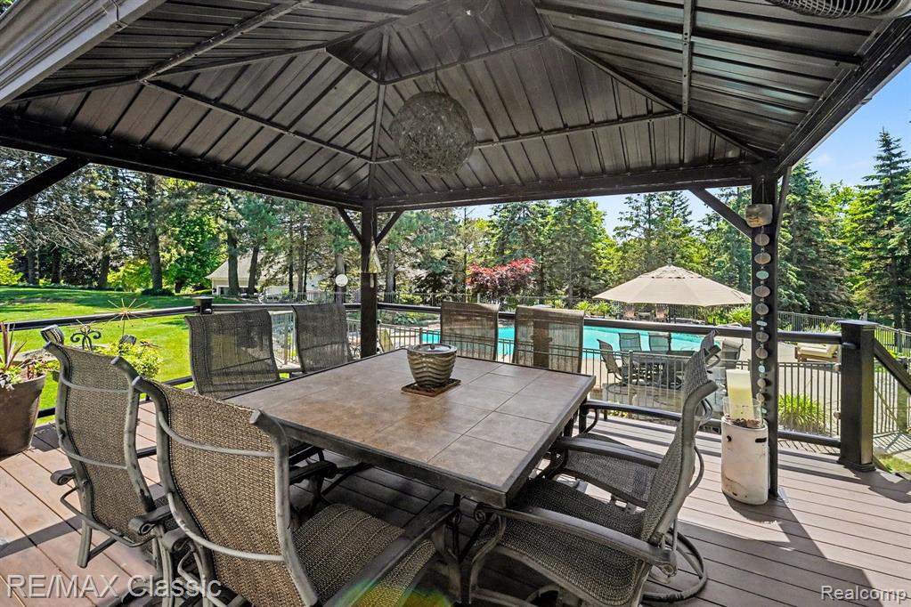54853 Walnut Drive, New Hudson, MI 48165 — Photo 39