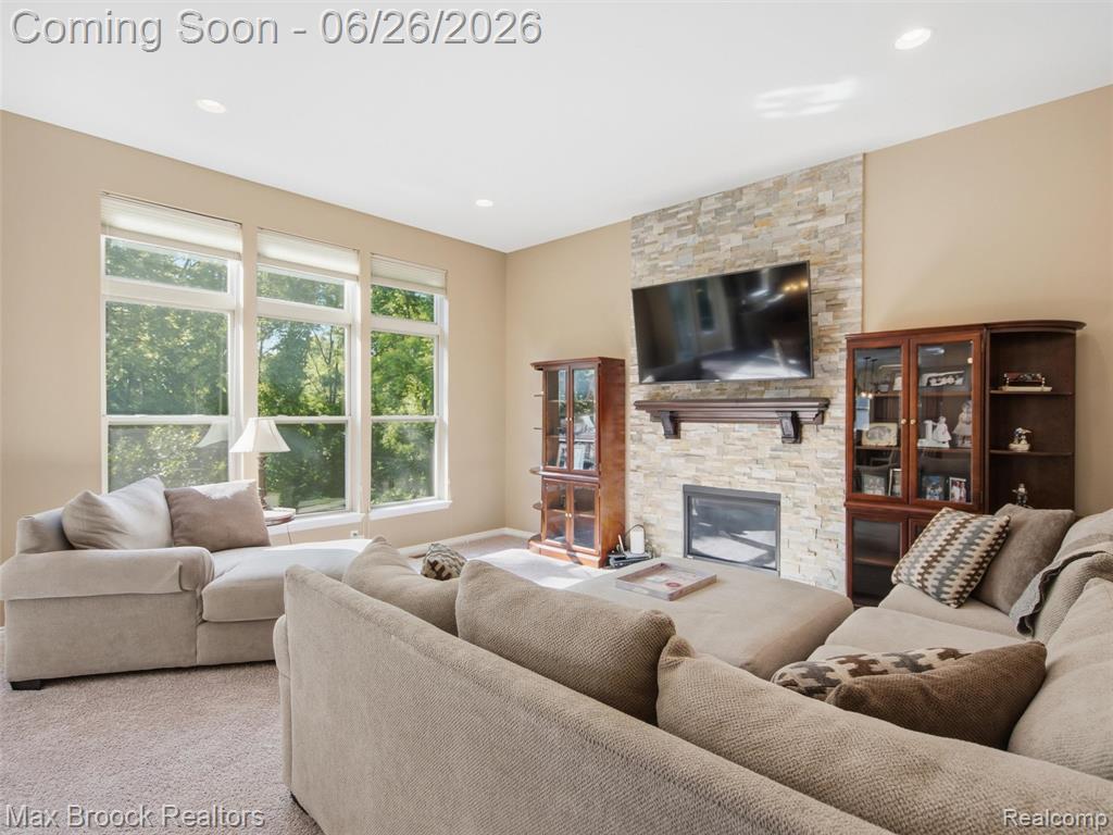583 Birchcrest Court, Oakland, MI — Photo 11