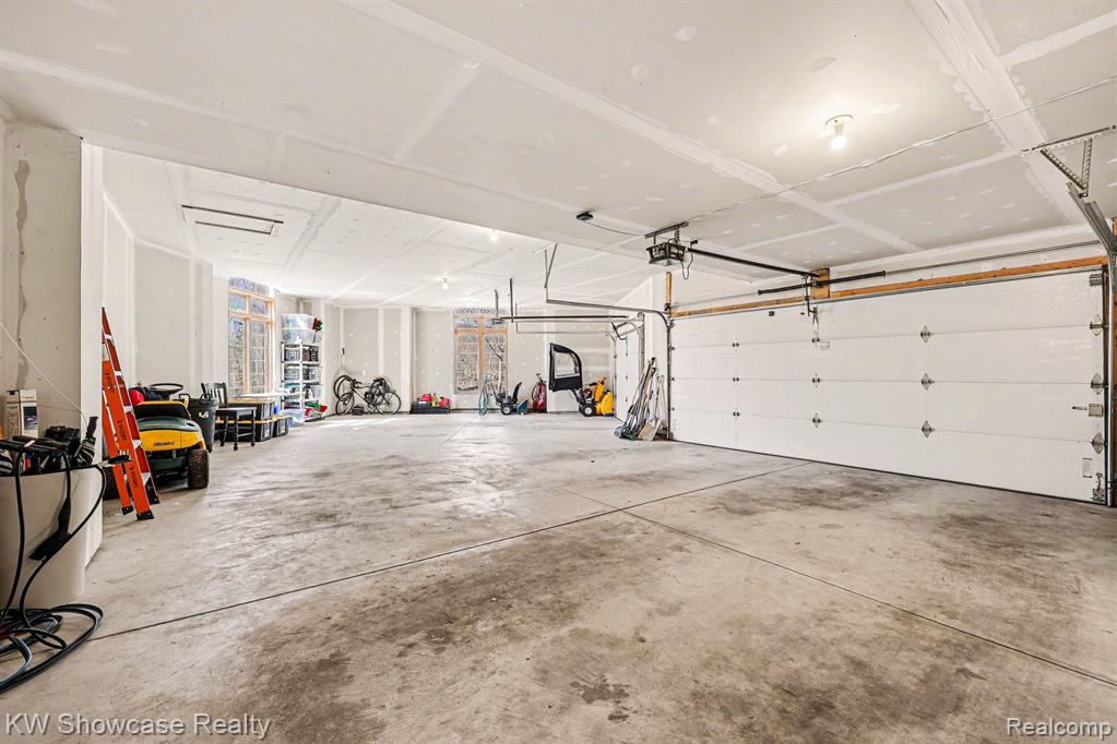47955 Andover Drive, Novi, MI — Photo 42