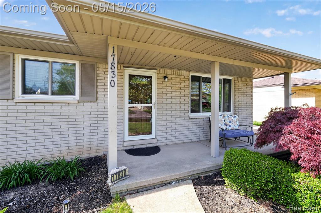 17830 Kuecken Street, Clinton Twp, MI 48038 — Photo 5