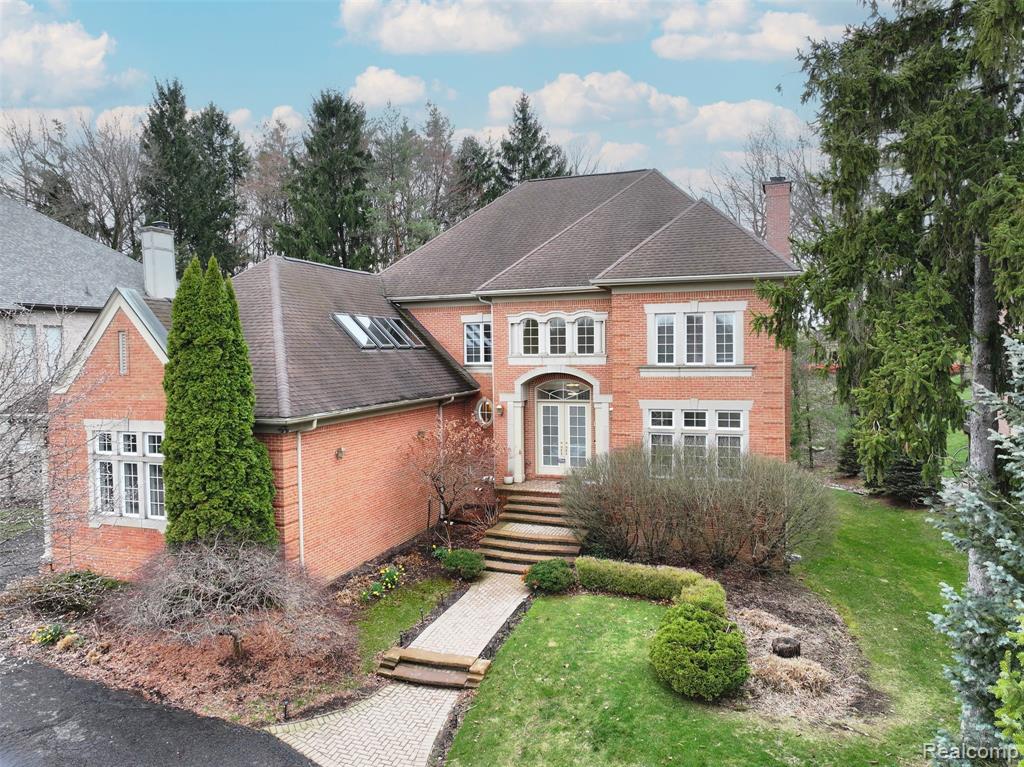 6620 Minnow Pond Drive, West Bloomfield, MI — Photo 2