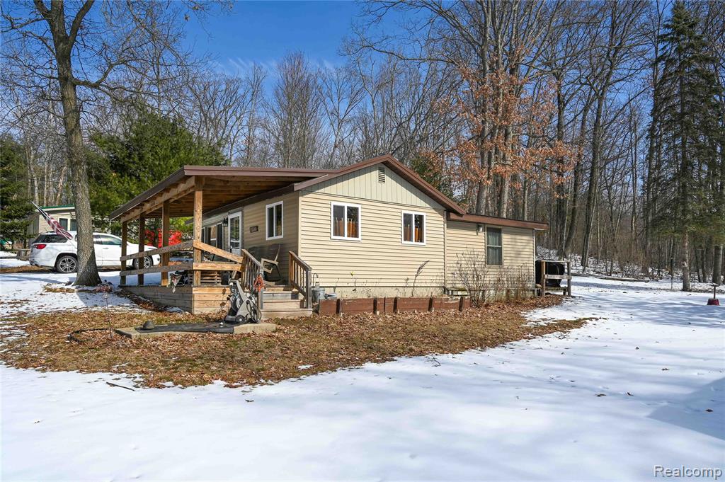 4712 Poplar Drive, Harrison, MI 48625 — Photo 10