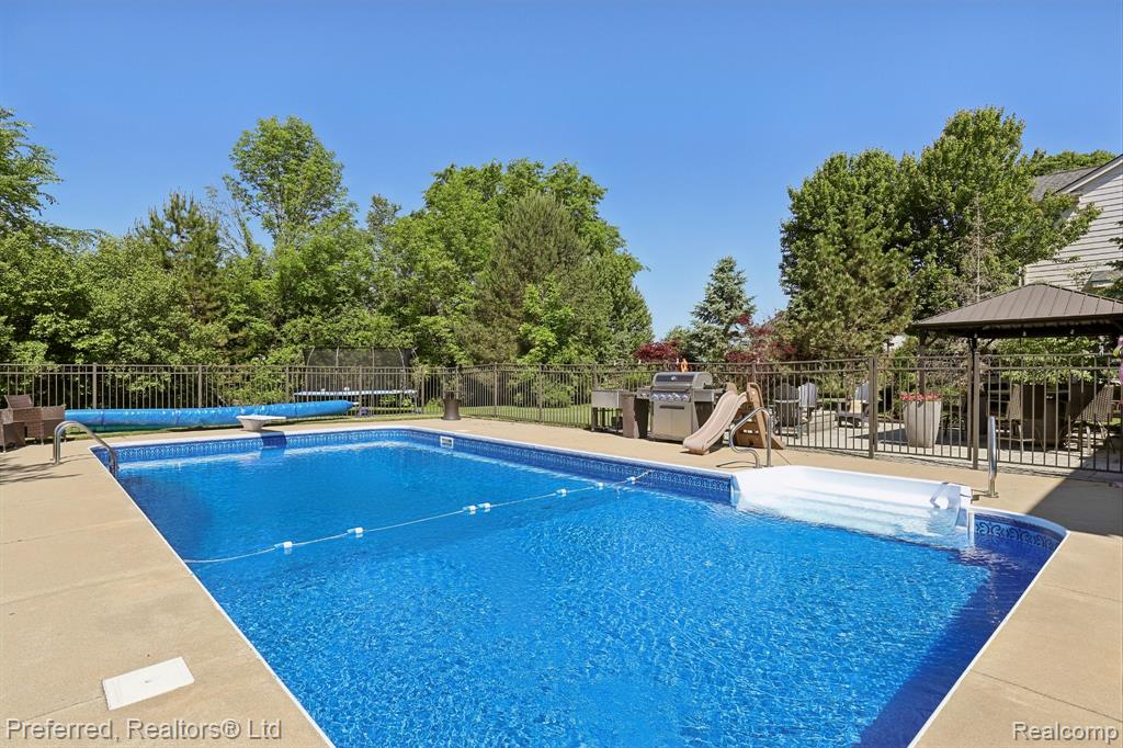 22751 St James Drive, Northville, MI 48167 — Photo 40