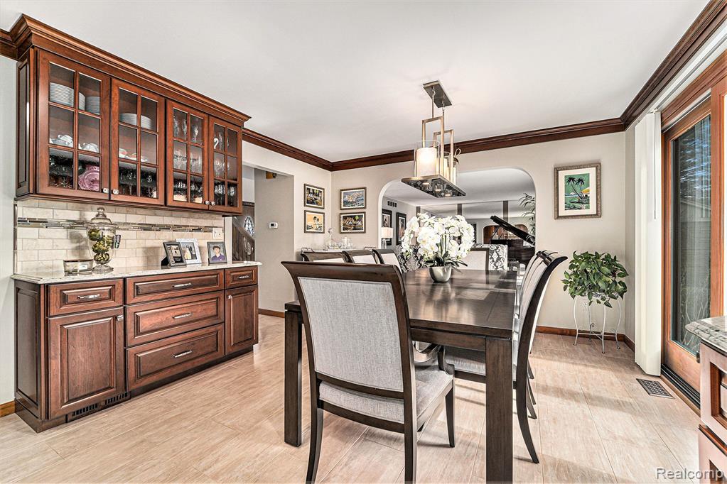 530 KENTUCKY Drive, Rochester Hills, MI 48307 — Photo 10