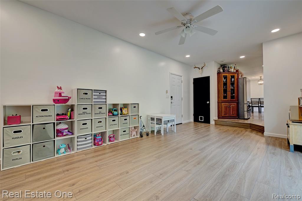 1574 Farnsworth Road, Lapeer, MI 48446 — Photo 23