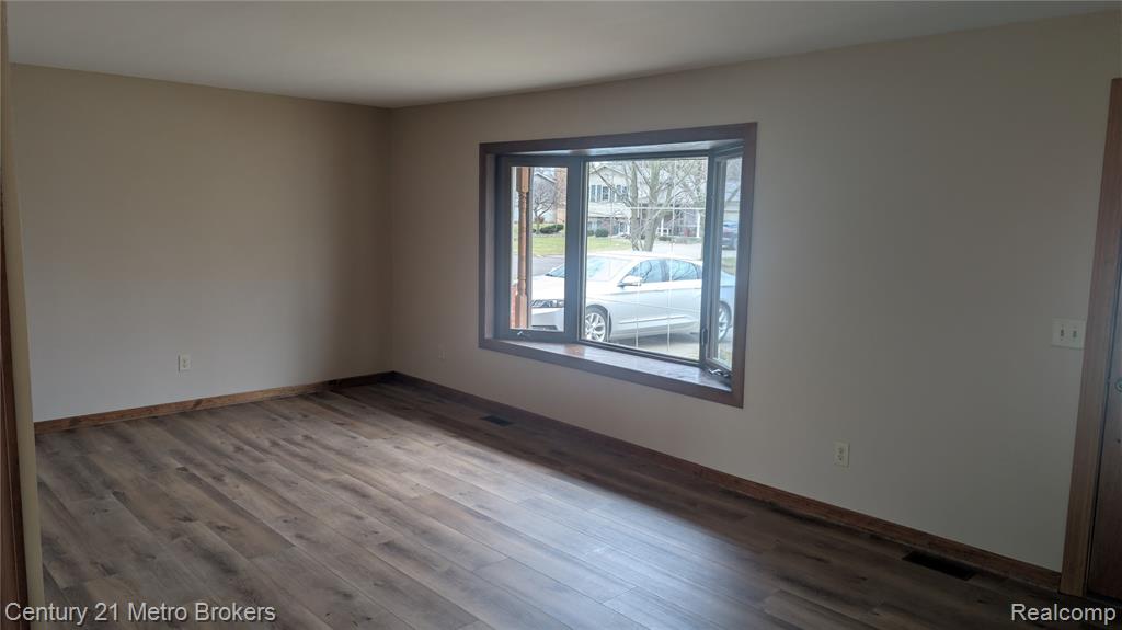 7445 New Hampshire Drive, Davison, MI 48423 — Photo 5