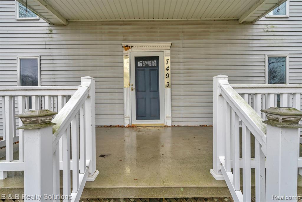 7493 S SAGINAW Street, New Lothrop, MI 48460 — Photo 3