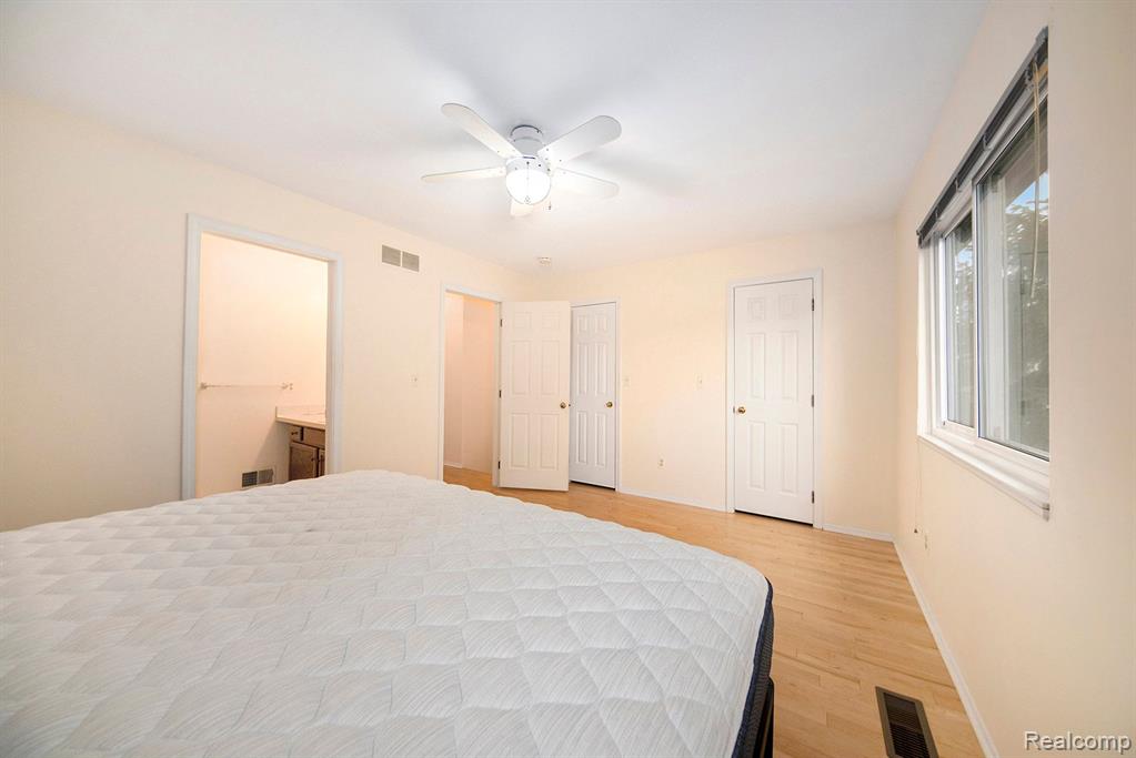 3510 BURBANK Drive, Ann Arbor, MI 48105 — Photo 16