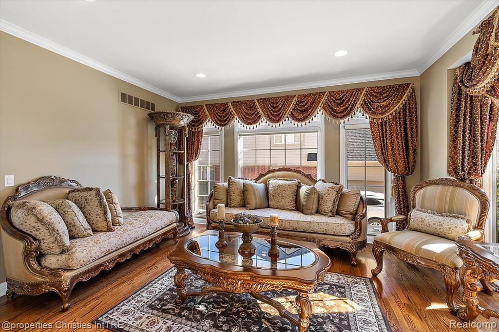 7220 Essex Drive, West Bloomfield, MI — Photo 23