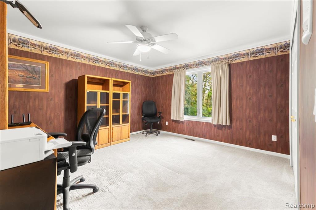 860 Galahad Drive, Ortonville, MI 48462 — Photo 36