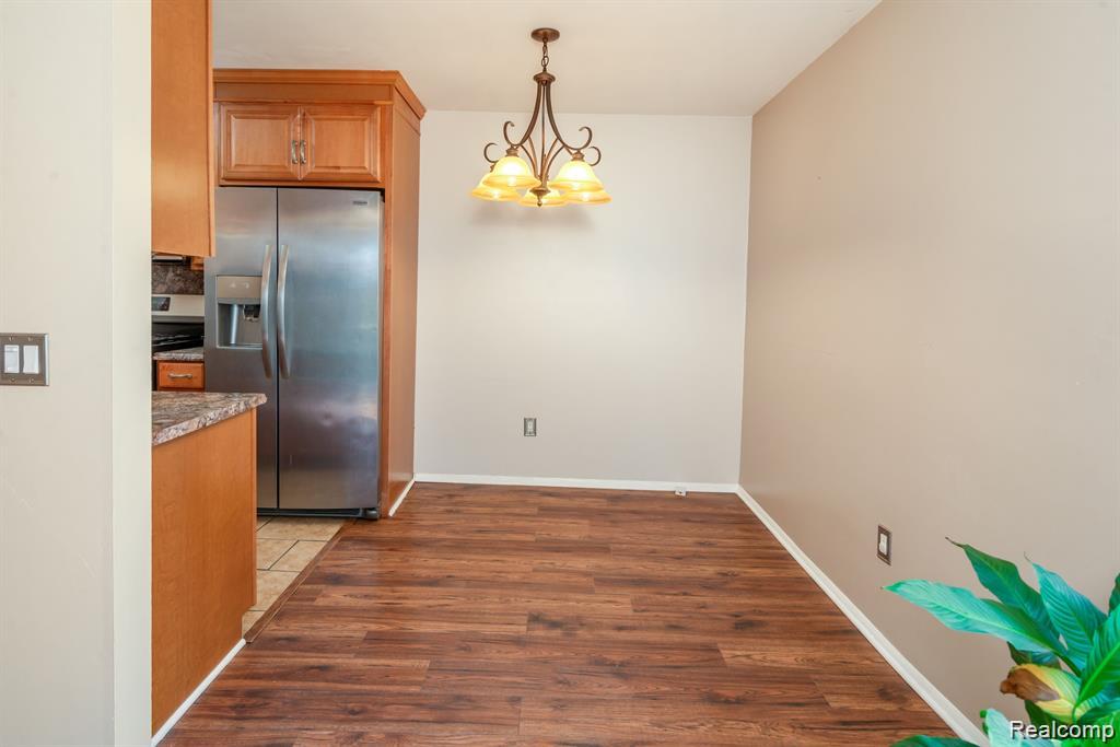 23465 Danberry Lane, Novi, MI — Photo 8