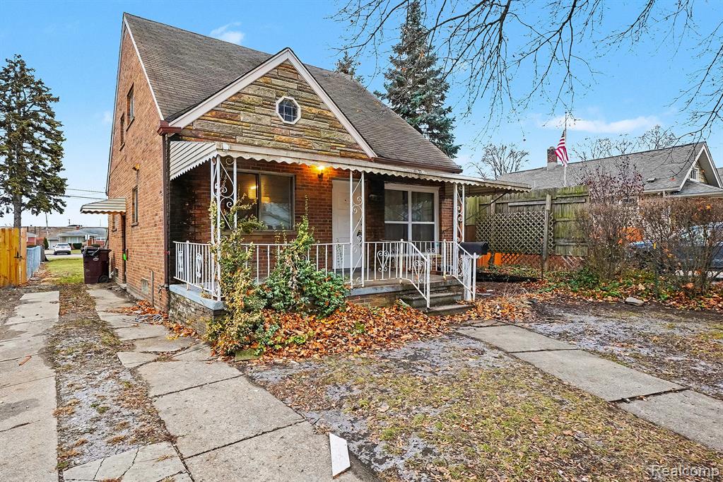 7356 Wiegand, Center Line, MI 48015 — Photo 2
