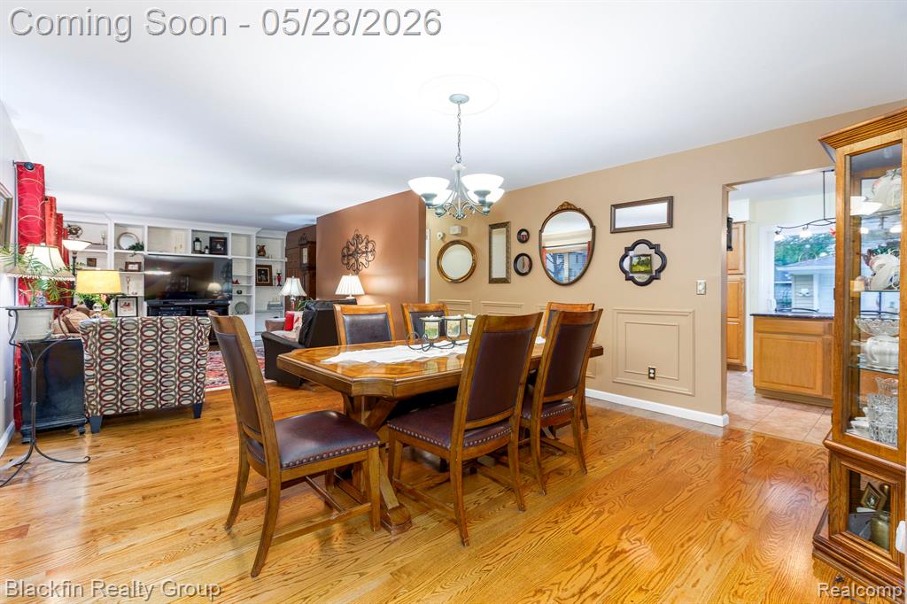 430 N Batchewana Street, Clawson, MI — Photo 8