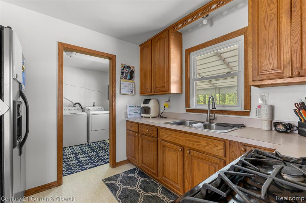 6141 N Gulley Road, Dearborn Heights, MI 48127 — Photo 6