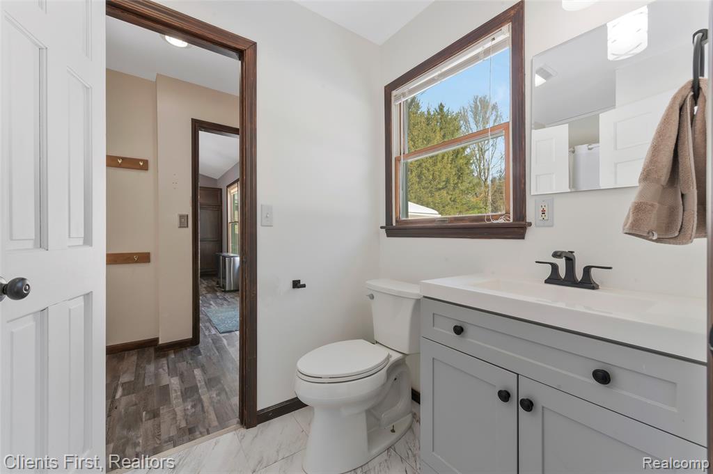 270 N Hurd Road, Ortonville, MI 48462 — Photo 16