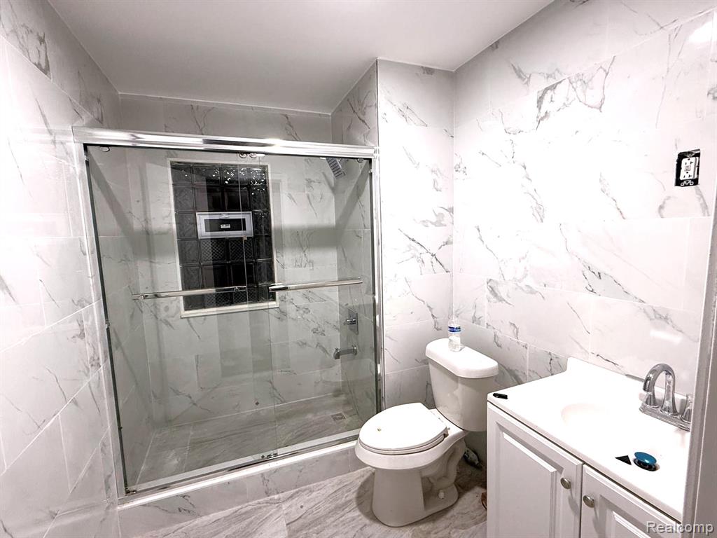 7805 Faust Avenue, Detroit, MI 48228 — Photo 4