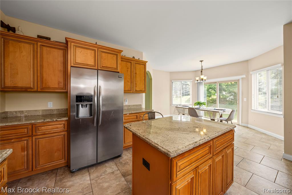 5142 Trailwood Lane, Warren, MI 48092 — Photo 15