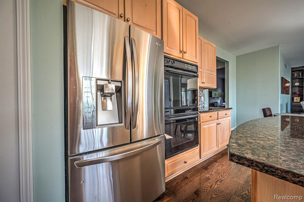 40832 KINGSLEY Lane, Novi, MI 48377 — Photo 11