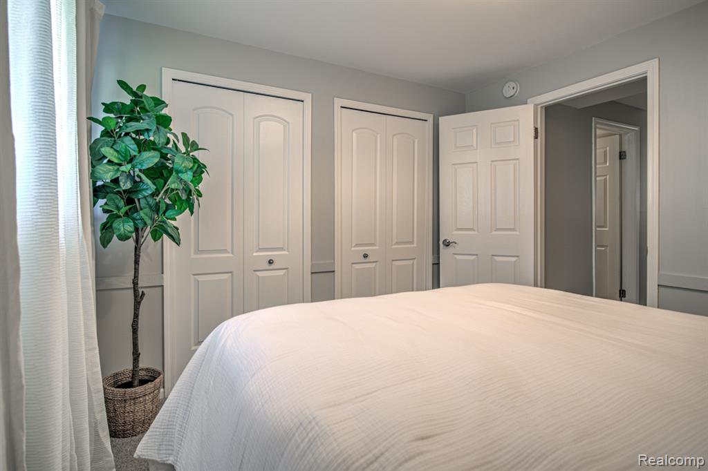 5250 Winchester Drive, Troy, MI 48085 — Photo 27