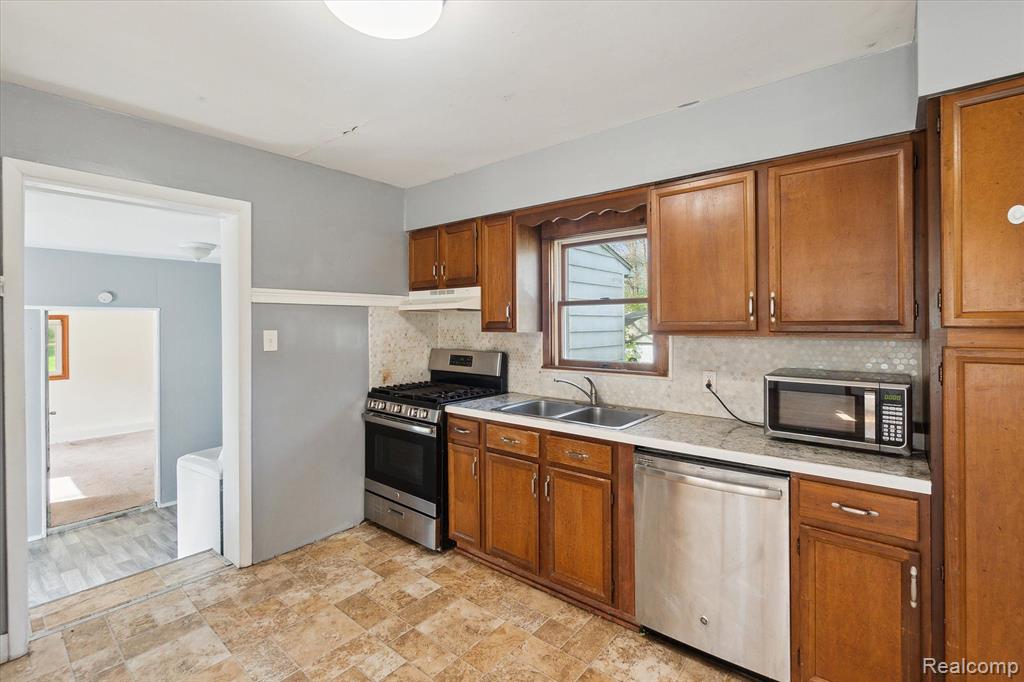 5407 Country Lane, Flint, MI 48506 — Photo 9