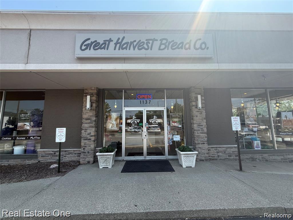 1137 S ADAMS Street, Birmingham, MI 48009