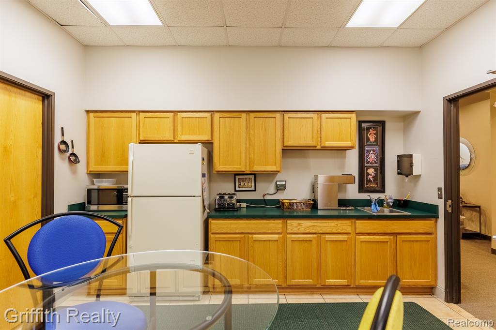 5864 Sterling Drive, Howell, MI 48843 — Photo 26