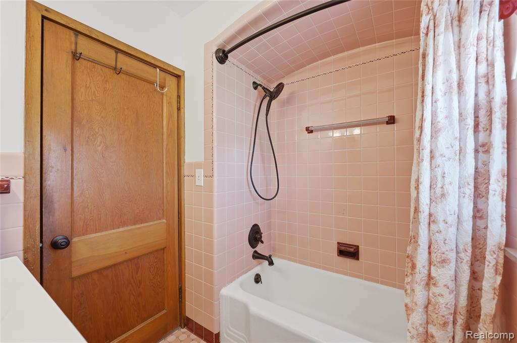 19029 Florian Street, Roseville, MI 48066 — Photo 18