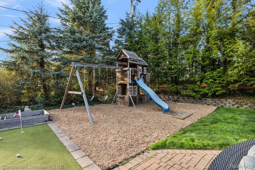 2684 Bradway Boulevard, Bloomfield Hills, MI 48301 — Photo 69