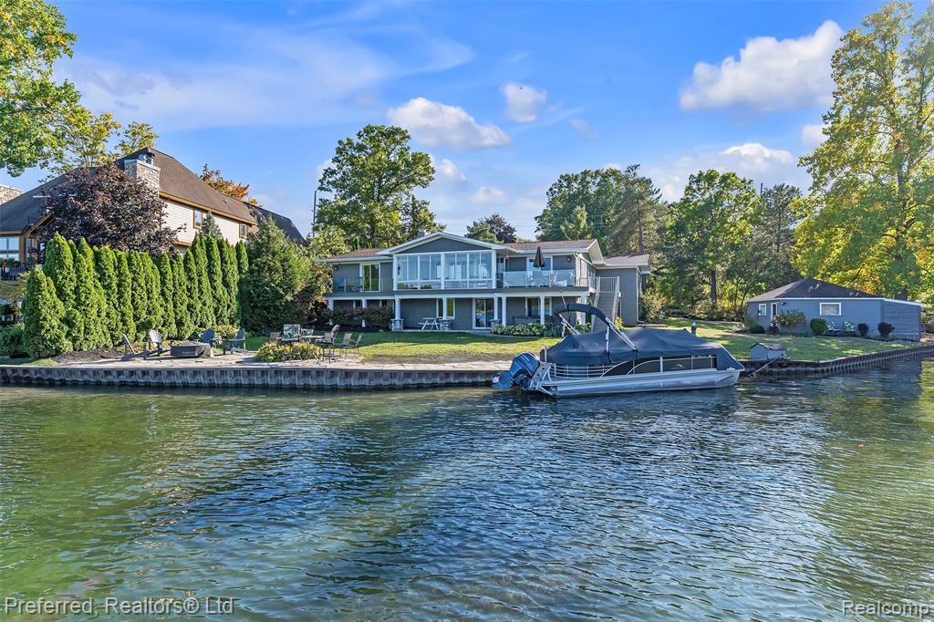 7660 Maceday Lake Road, Waterford, MI 48329 — Photo 2