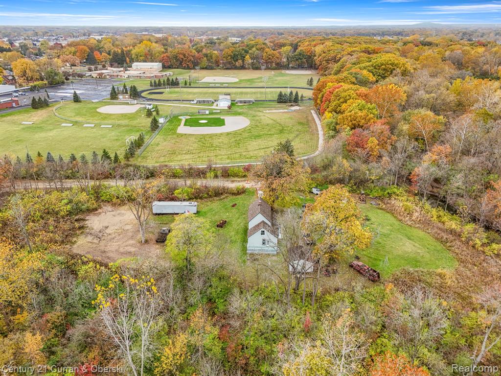 8004 N Farmington Road, Westland, MI — Photo 40