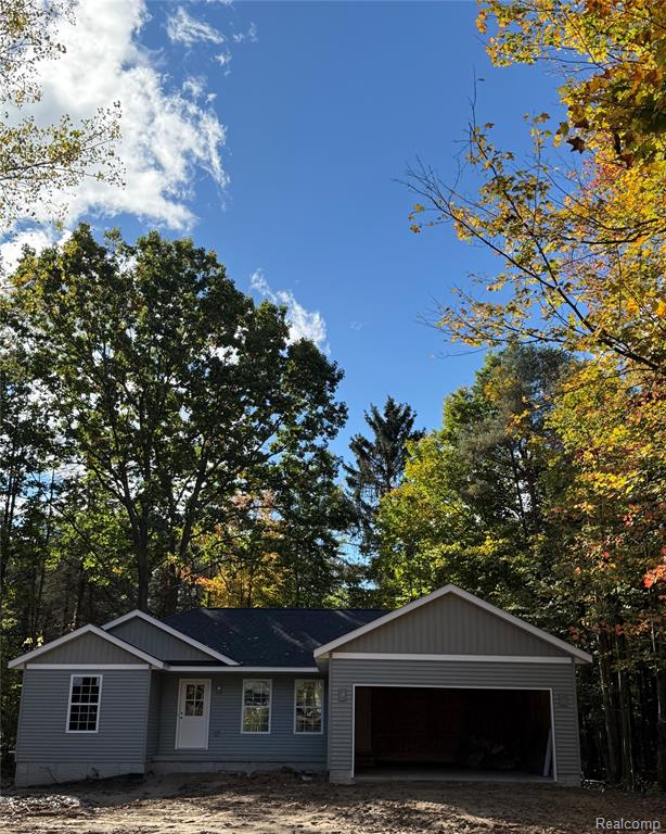 1438 Debi Ann Drive, Lapeer, MI 48446 — Photo 2