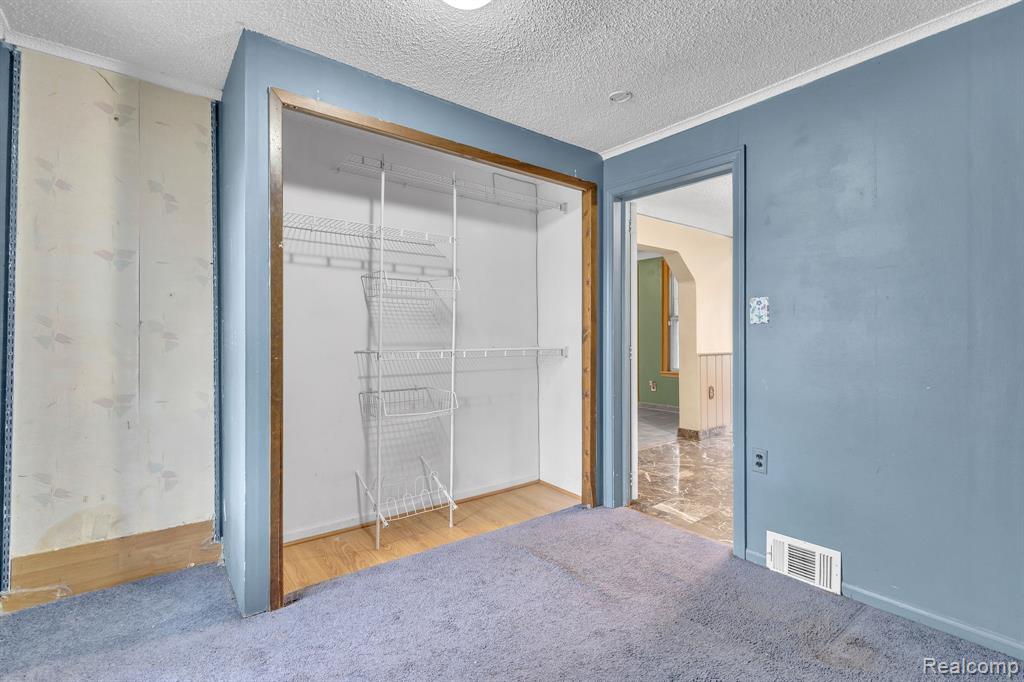 8202 N Inkster Road, Dearborn Heights, MI 48127 — Photo 20