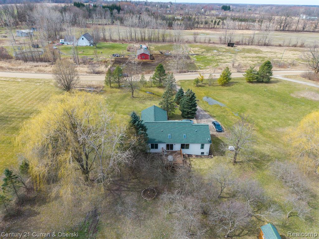 4220 HAPPY HOLLOW Lane, Howell, MI 48855 — Photo 39