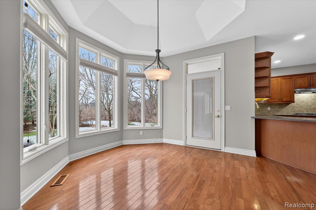 57165 Willow Ridge Boulevard, Washington, MI — Photo 17